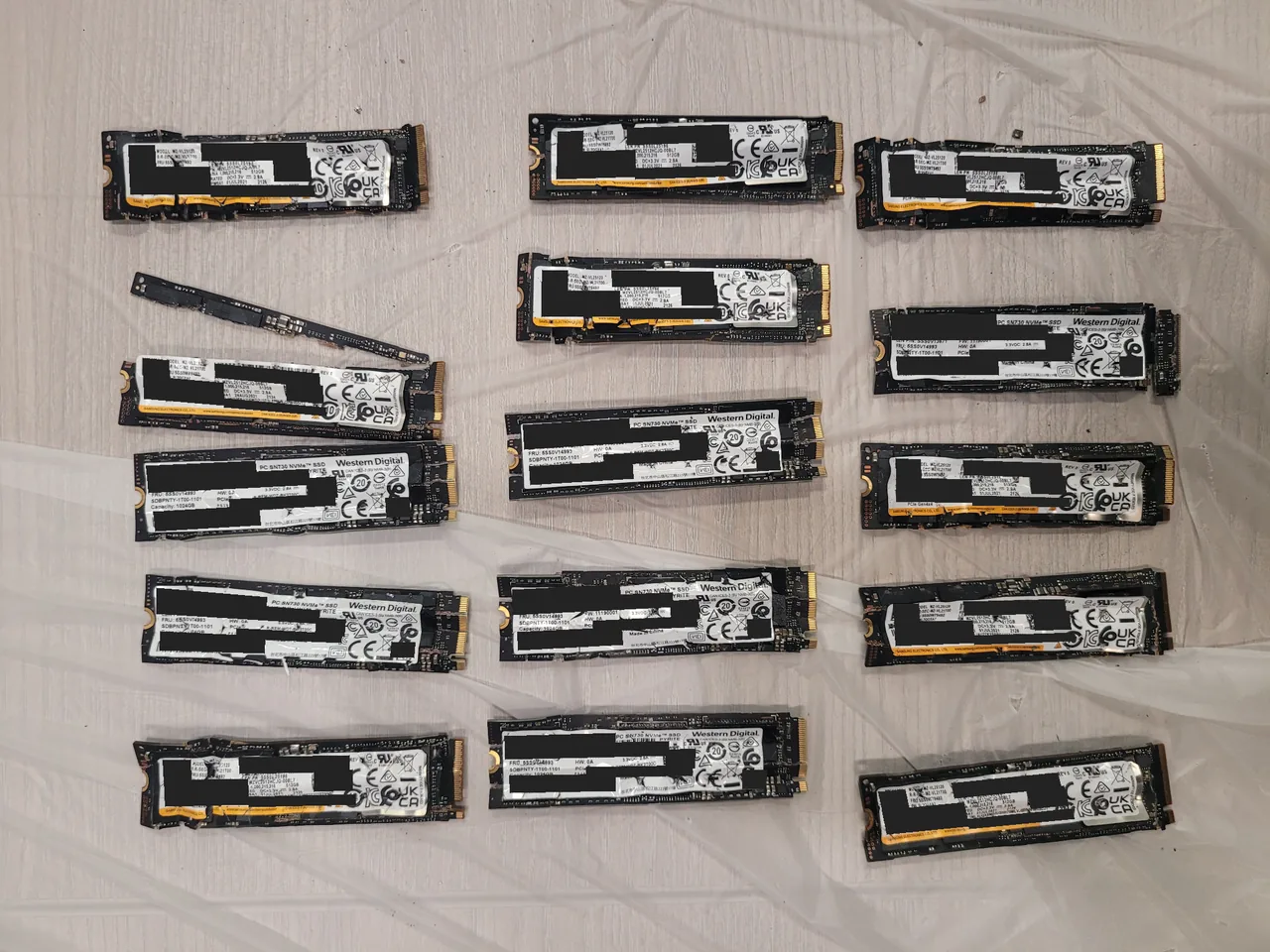 M.2 SSD 파기 사진