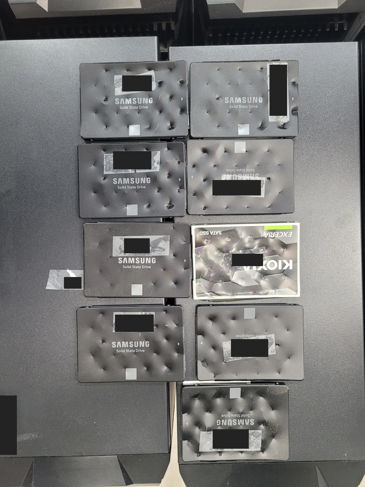 SATA SSD 파기 사진